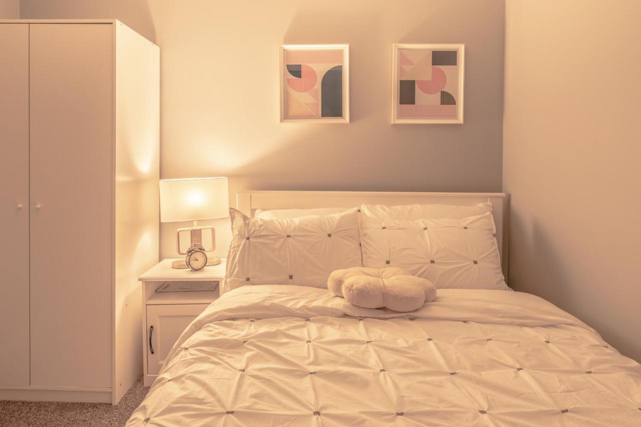 You Will Love This 2Br Guest Suite In Se YYC Exteriör bild