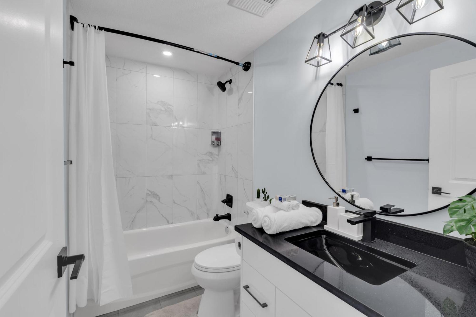 You Will Love This 2Br Guest Suite In Se YYC Exteriör bild