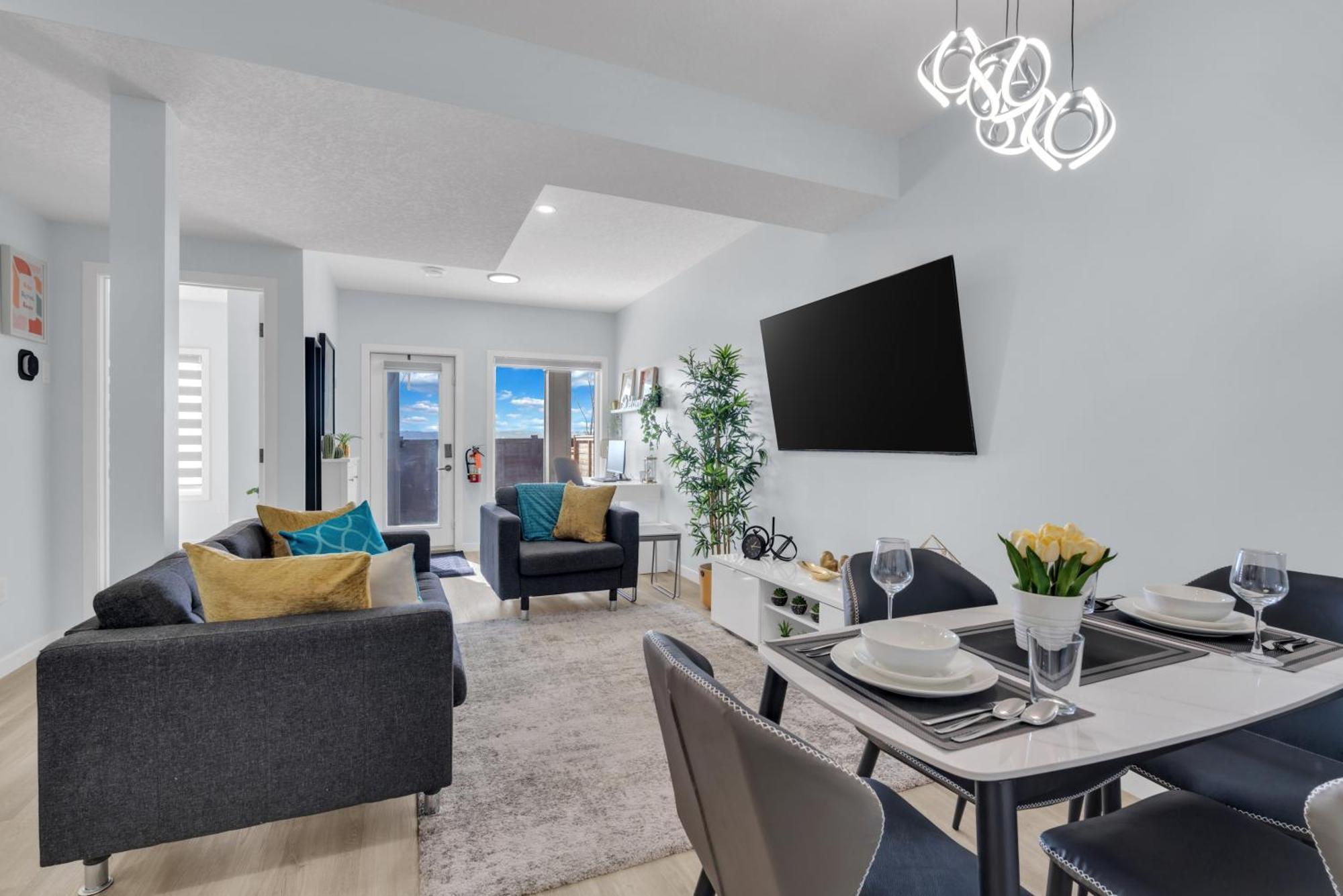 You Will Love This 2Br Guest Suite In Se YYC Exteriör bild